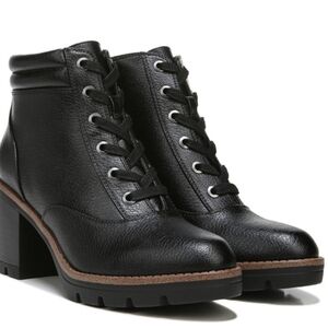 Naturalizer Madalynn 3 Black Zip Up Bootie Size 10